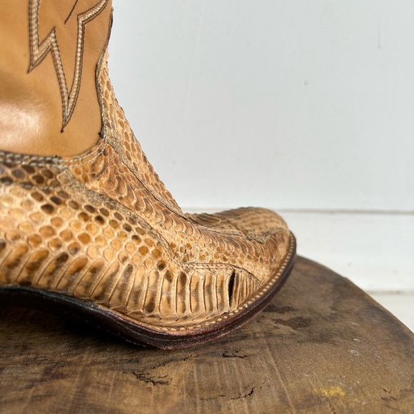 Vintage Authentic Snakeskin Cowboy boots - Picture 4 of 6